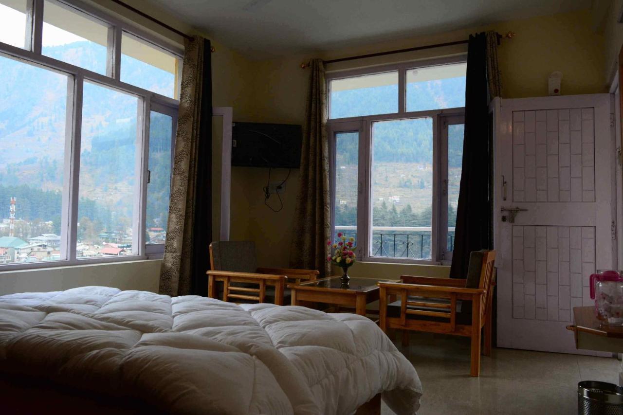 Bed and Breakfast Ambika Bliss à Manāli Extérieur photo
