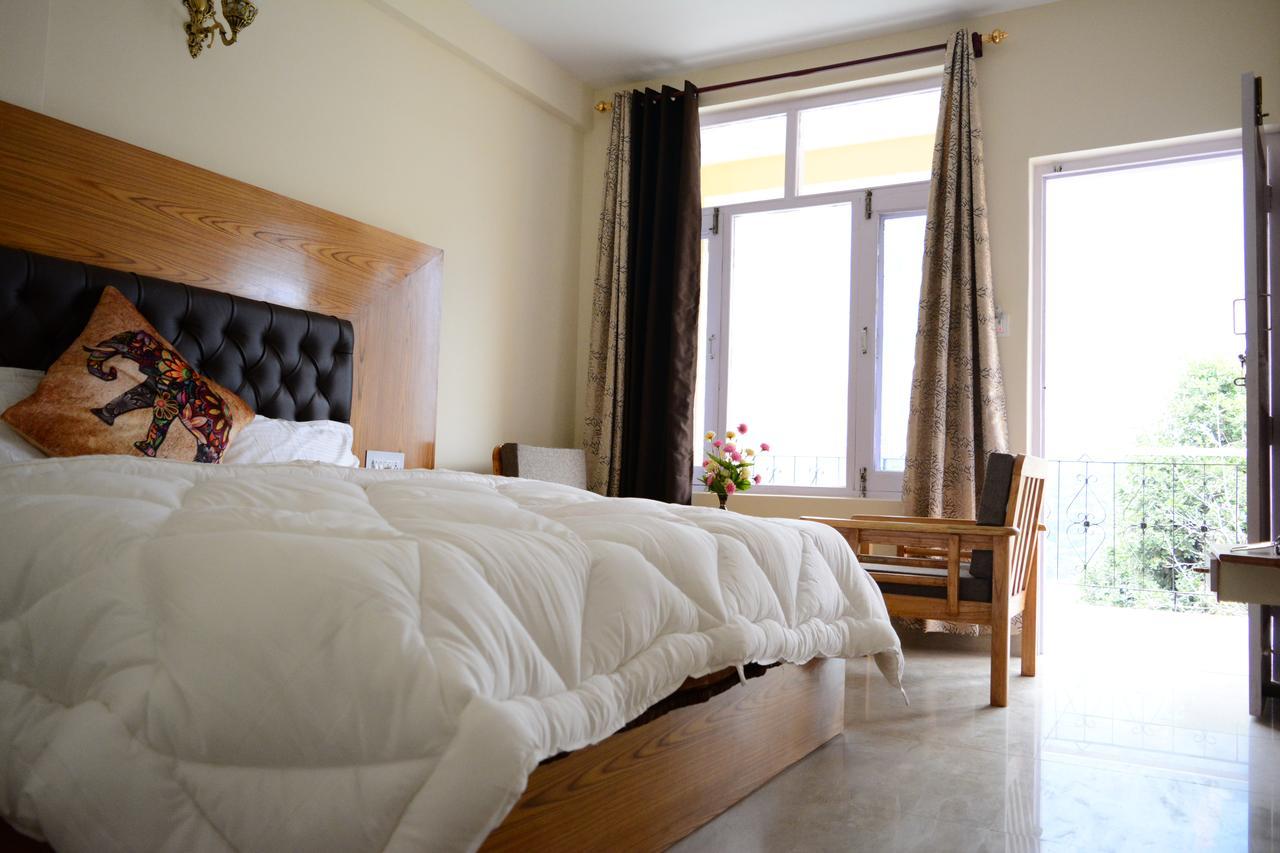 Bed and Breakfast Ambika Bliss à Manāli Extérieur photo