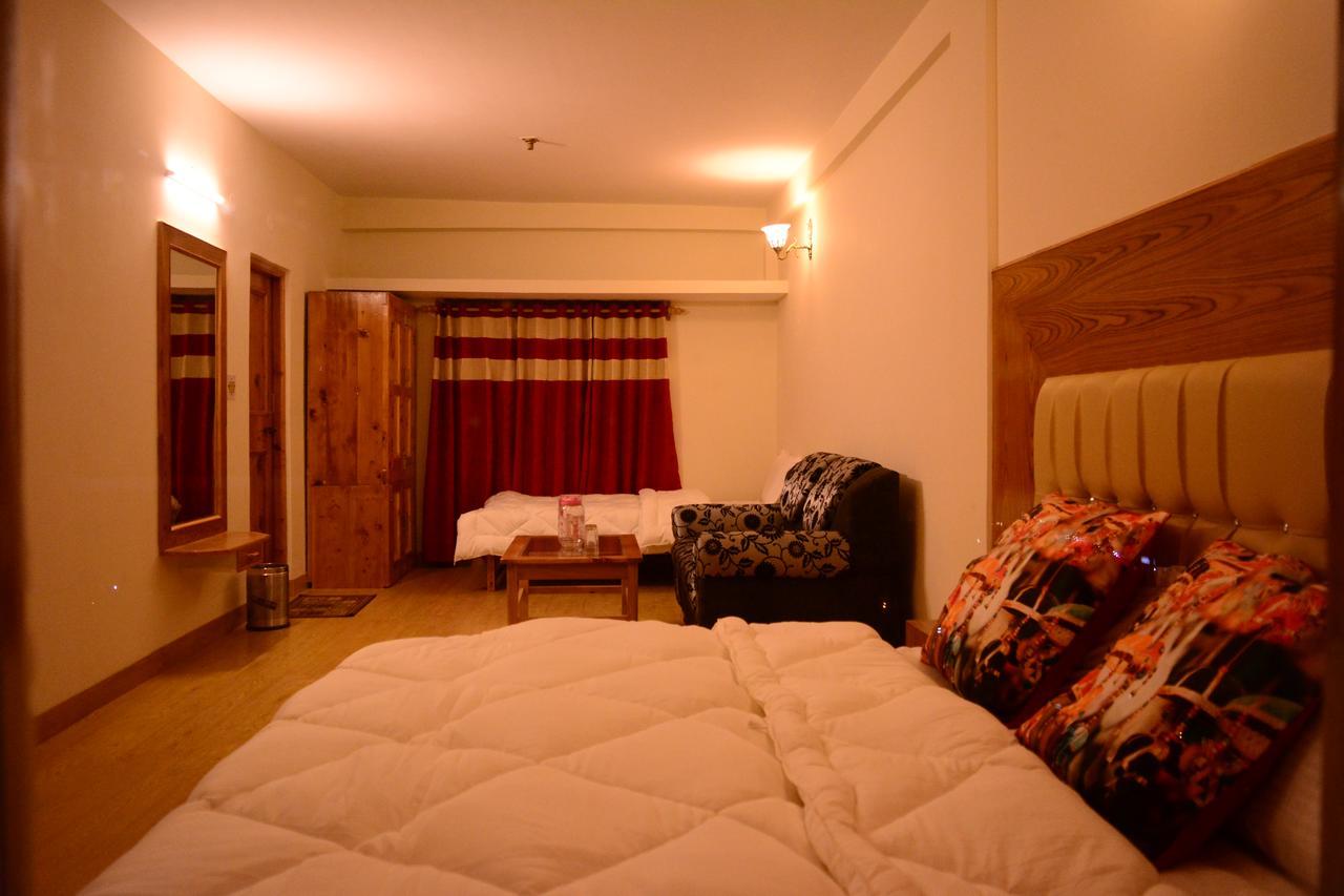 Bed and Breakfast Ambika Bliss à Manāli Extérieur photo
